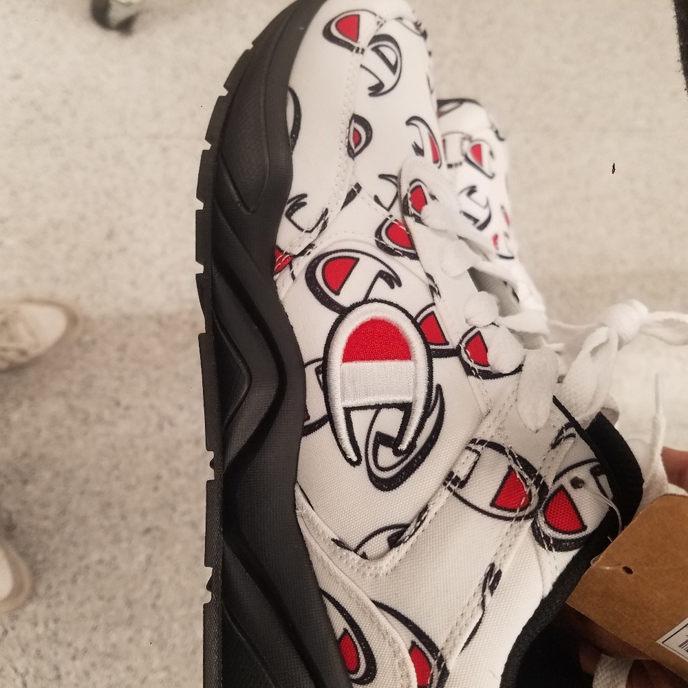 Champion Sneakers 8.5